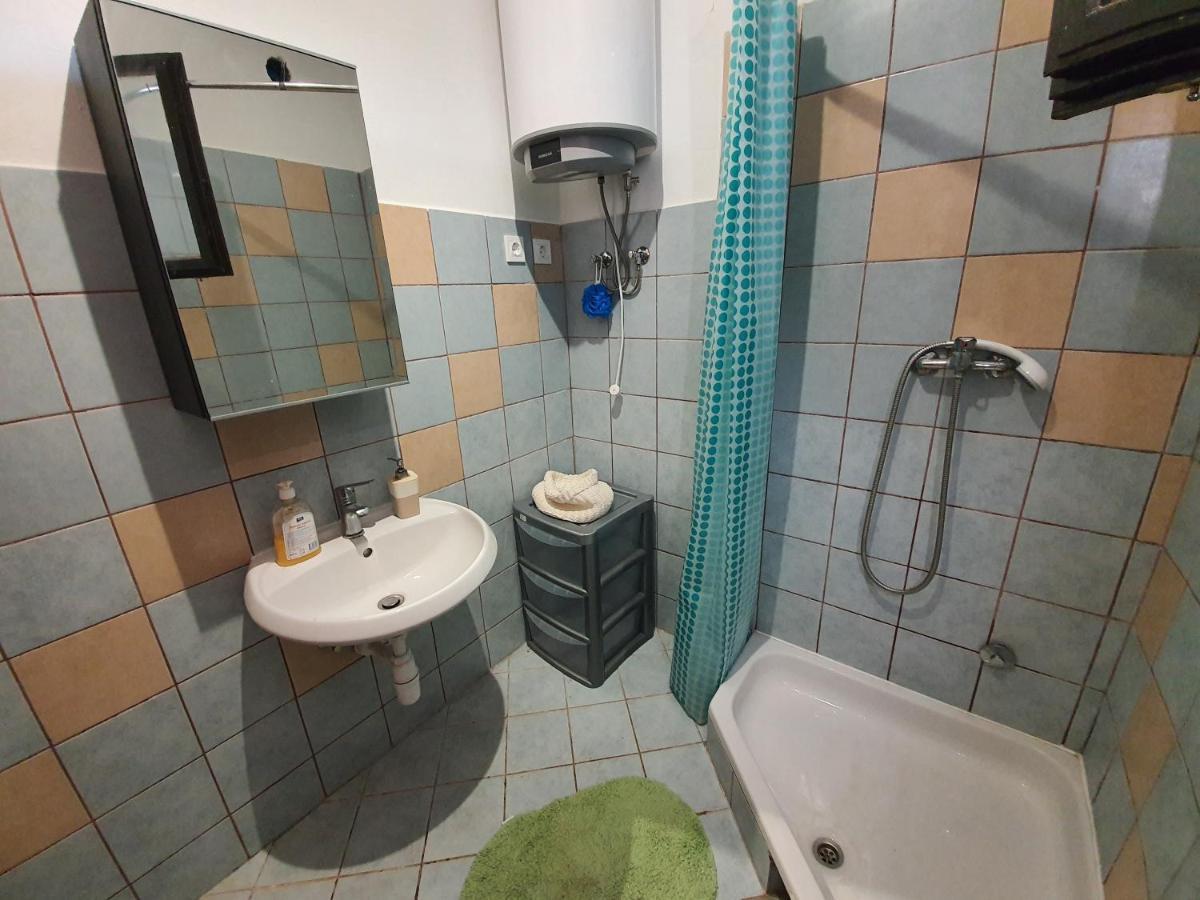 Apartmani Bellevue Vir Bagian luar foto