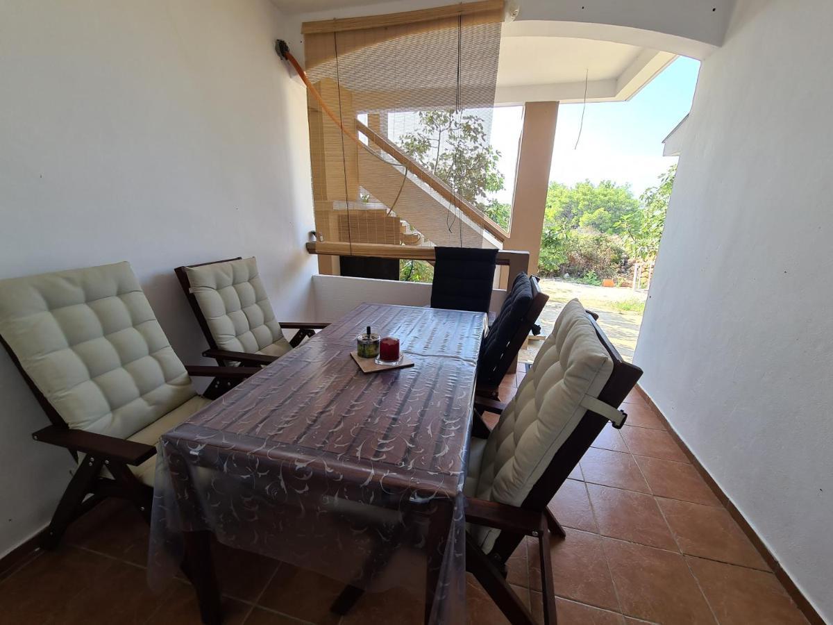 Apartmani Bellevue Vir Bagian luar foto