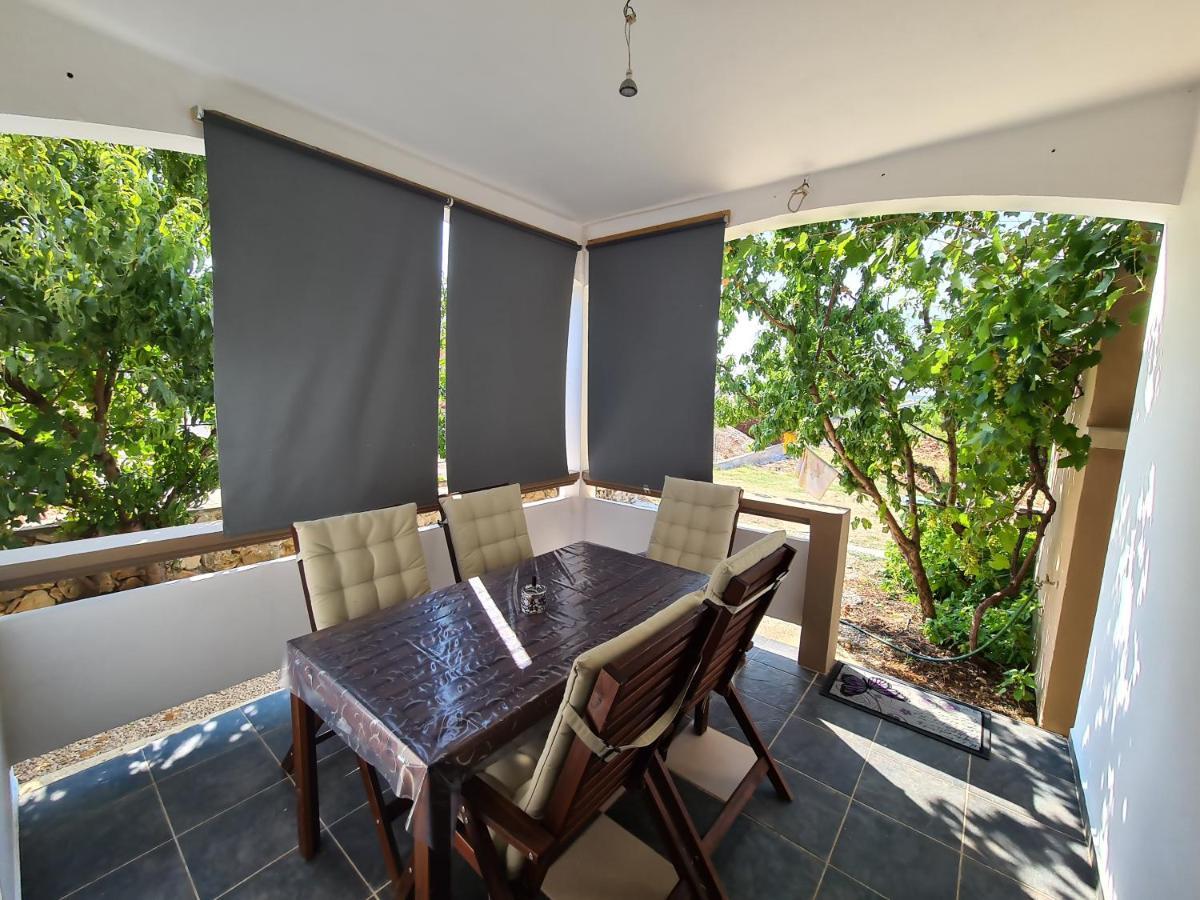 Apartmani Bellevue Vir Bagian luar foto