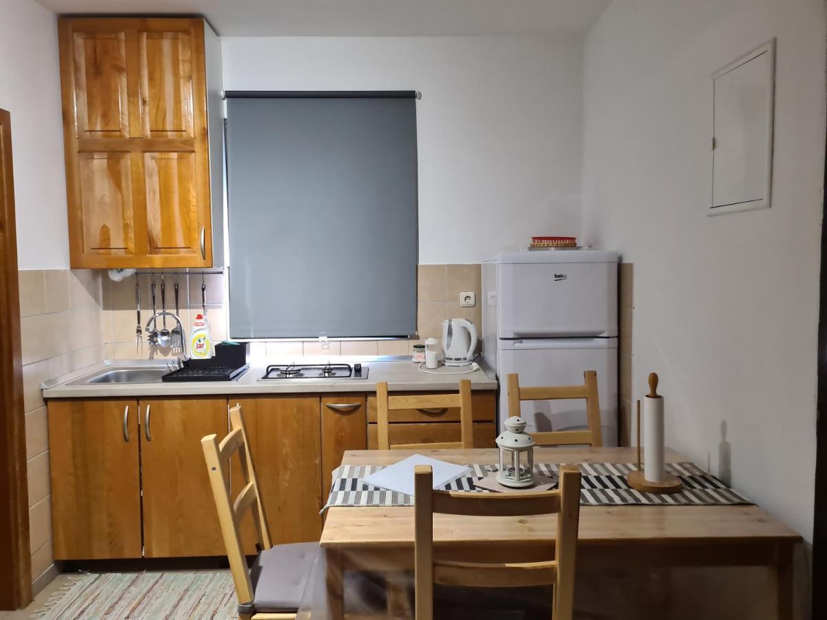 Apartmani Bellevue Vir Bagian luar foto